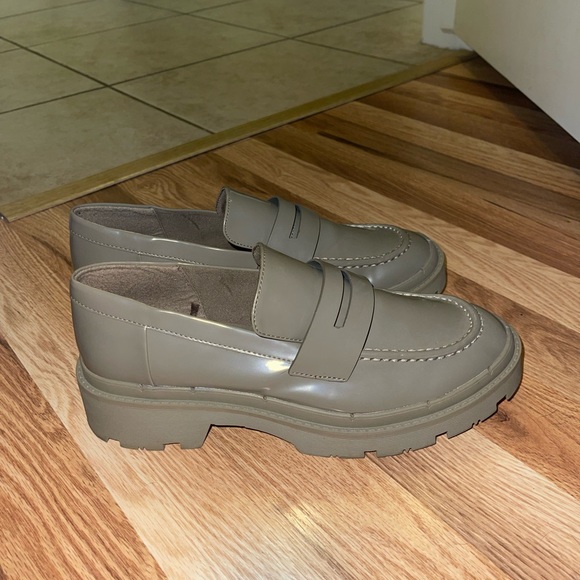 Zara Womens Loafers - Picture 4 of 4